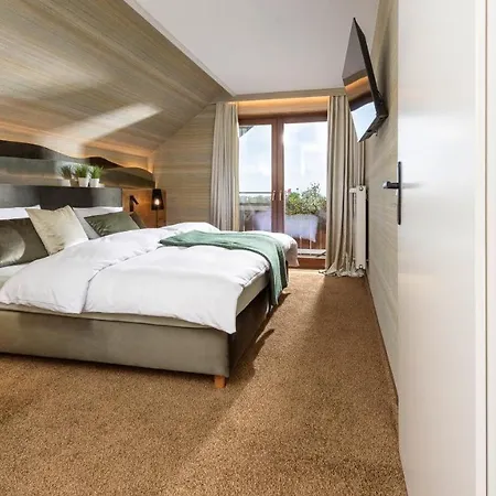Berggasthof & Sennhutte Hotel 3*